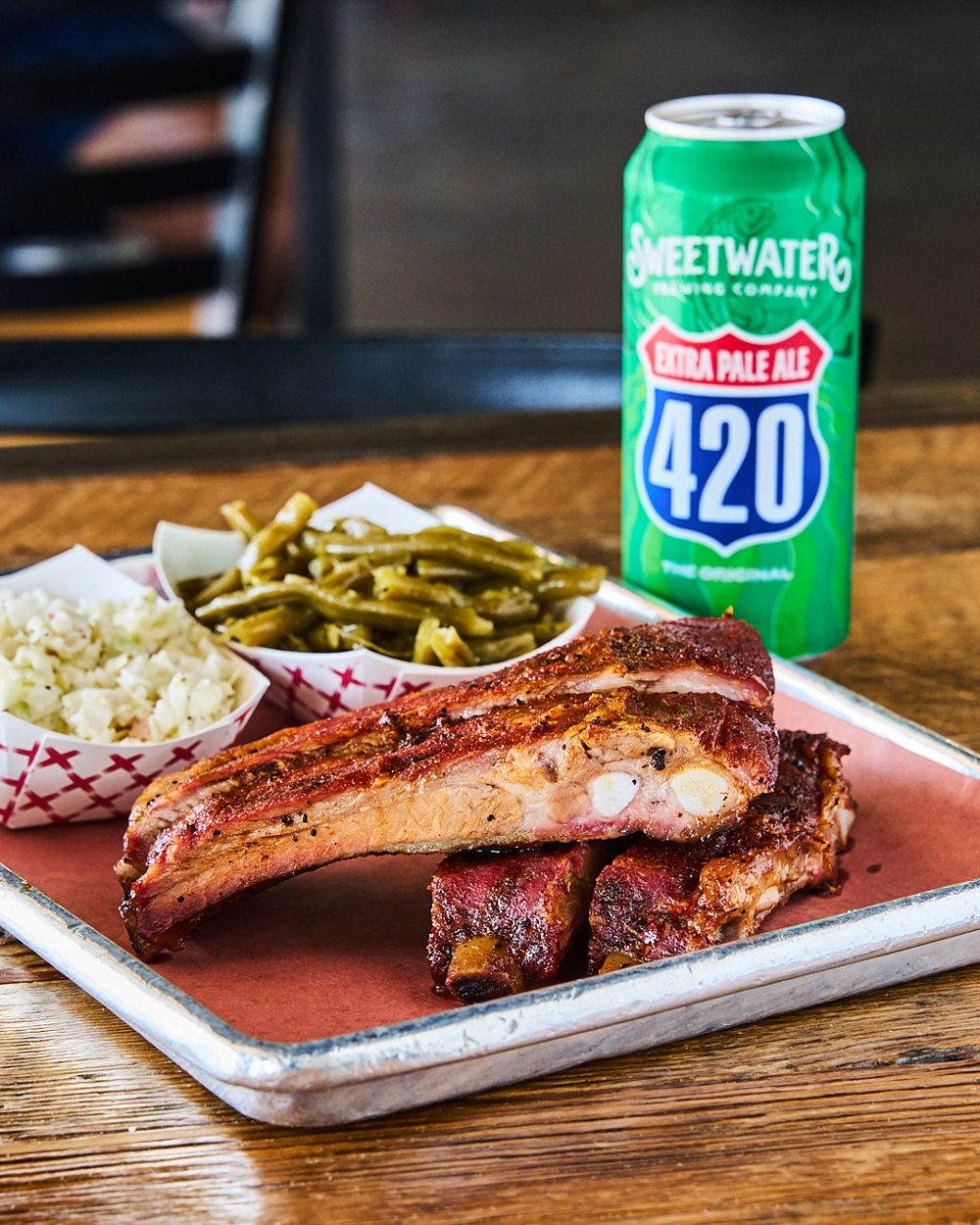 Smoked spare ribs with coleslaw and green beans